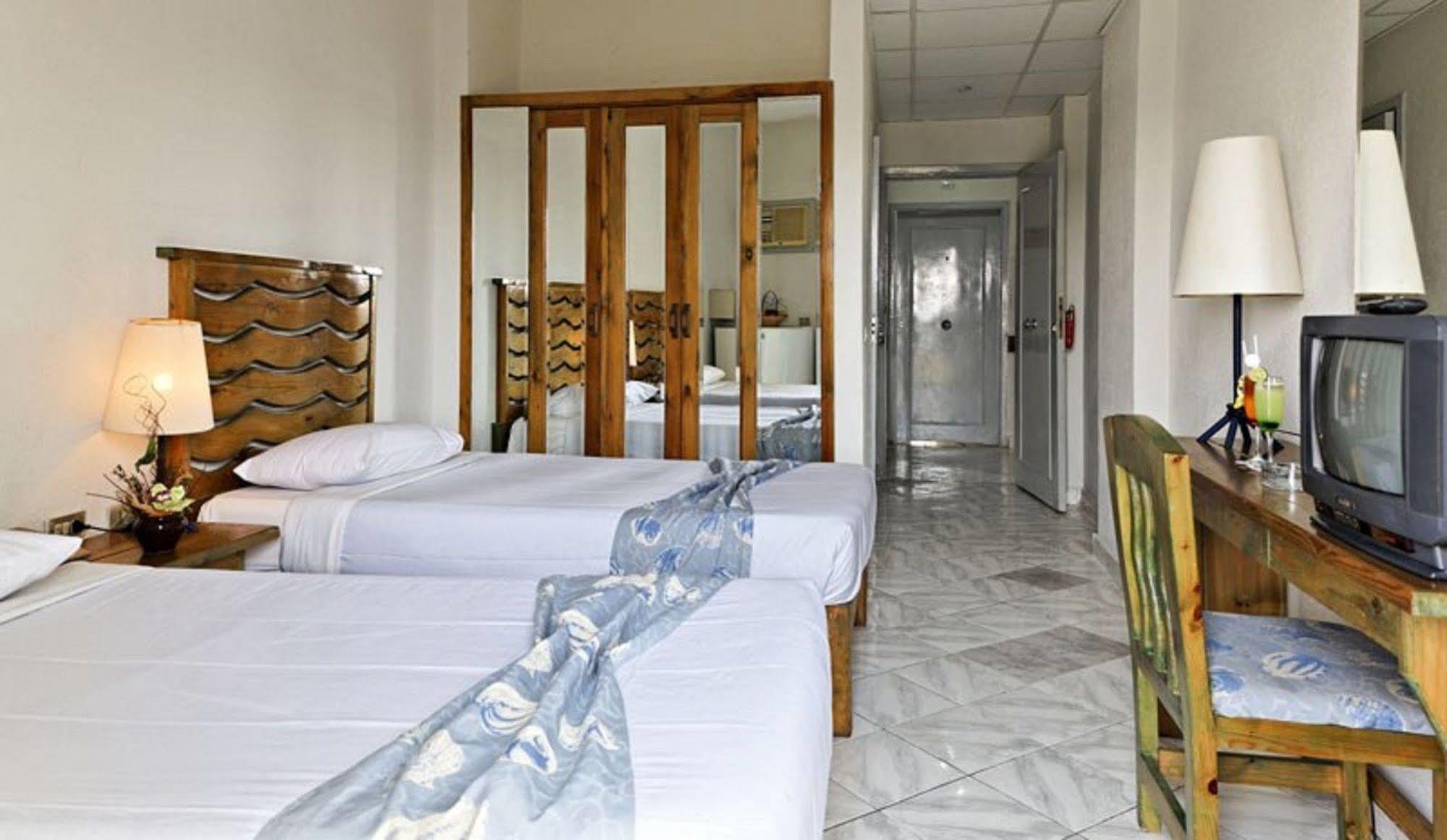Ośrodek wypoczynkowy Empire Aqua Park 3*